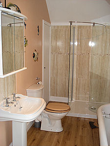 Hollies Guest Accommodation Bathroom